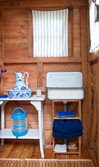 Simply refreshing: the wash cabin